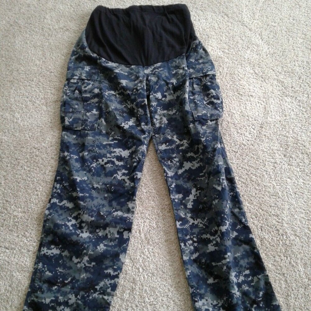 US MILITARY NAVY SIZE MEDIUM REGULAR MATERNITY BLUE DIGITAL CAMO UNIFORM CARGO